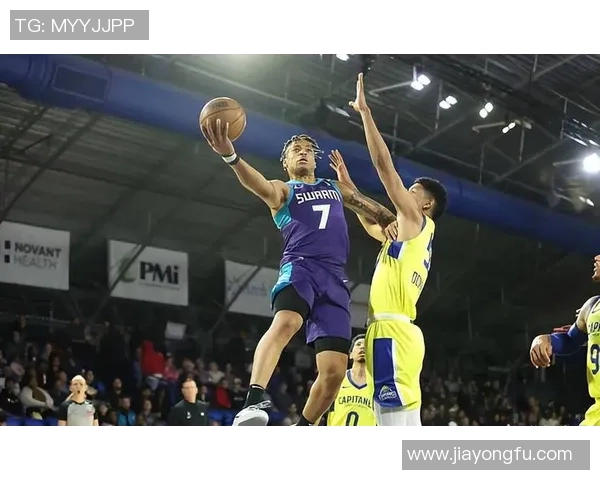 2017年NBA雷霆队与黄蜂队精彩对决回顾与分析